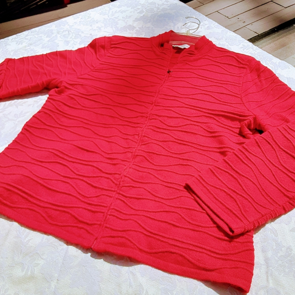 Beautiful red Coldwater Creek zip wool sweater!!!❤❤❤